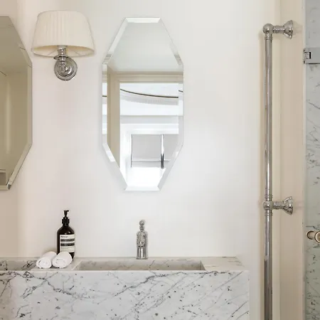 Highstay - Luxury Serviced - Place Des Victoires Апартаменты
